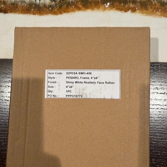 Gorgeous “Pigeon & Poodle” Faux Rattan NIB Picture Frame - Picture 3 of 5